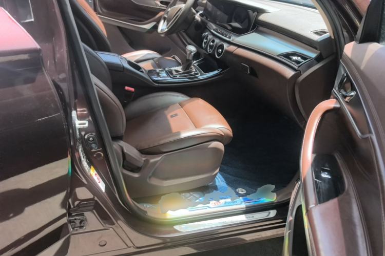 Used Leopaard Mattu 2018 1.6T GDI DCT Elite Model Right Front Seat