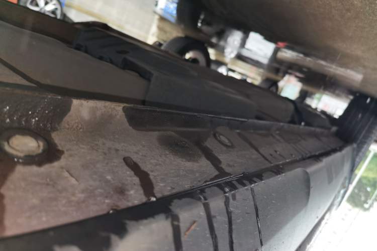 Used Leopaard Mattu 2018 1.6T GDI DCT Elite Model Right Side Sill