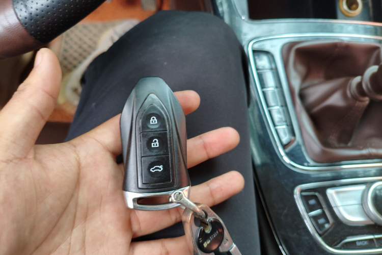 Used Leopaard Mattu 2018 1.6T GDI Manual Elite Model Vehicle Key