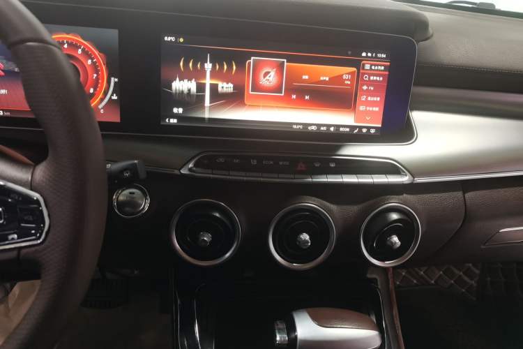 Used Leopaard Mattu 2018 1.6T GDI DCT Luxury Model Audio And AC Panel