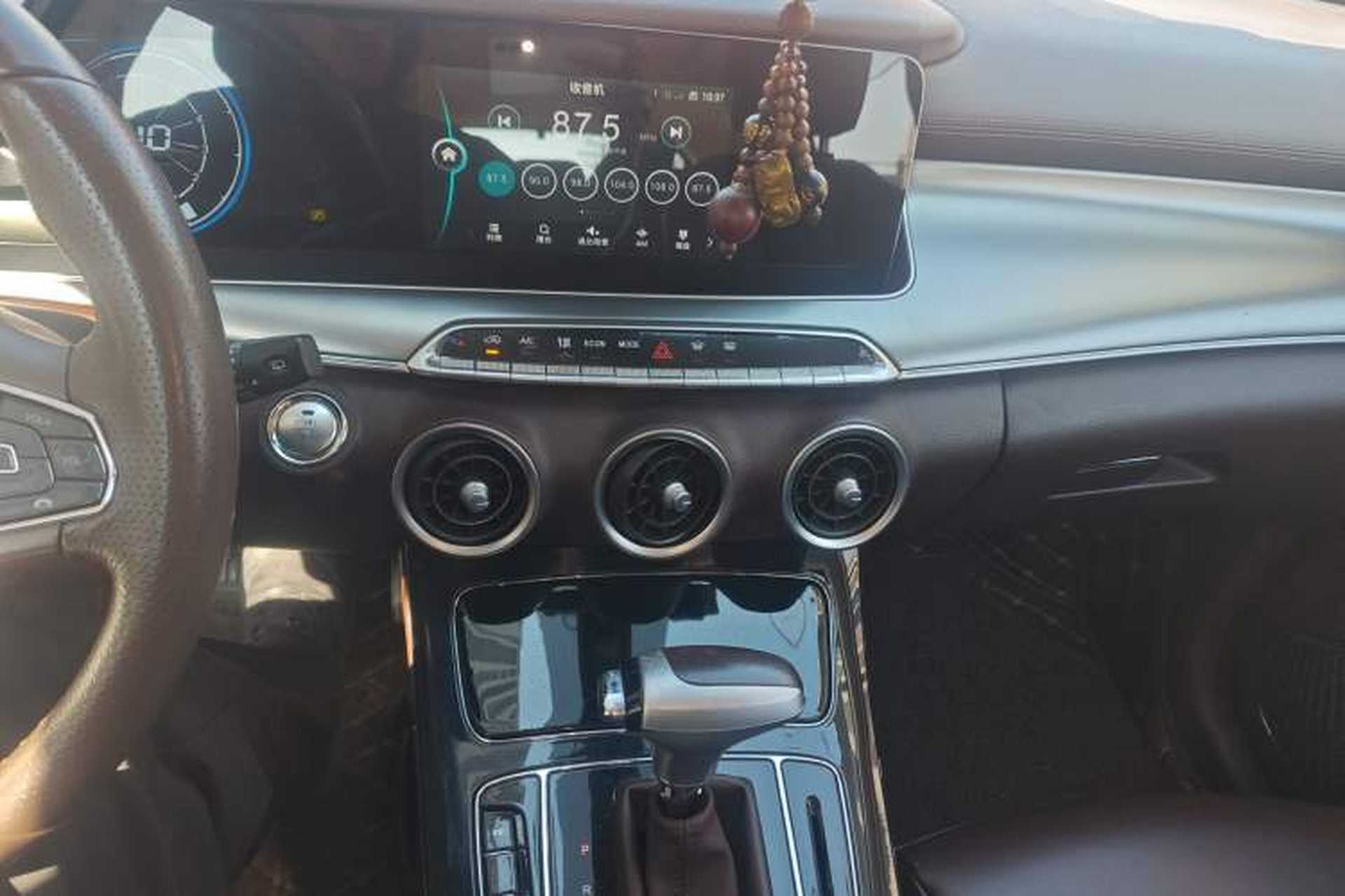 Used Leopaard Mattu 2018 1.6T GDI DCT Elite Model Audio And AC Panel