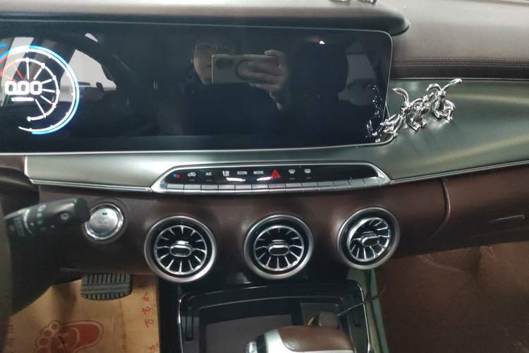 Used Leopaard Mattu 2018 1.6T GDI DCT Elite Model Audio And AC Panel