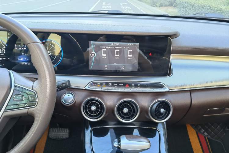 Used Leopaard Mattu 2018 1.6T GDI DCT Elite Model Audio And AC Panel