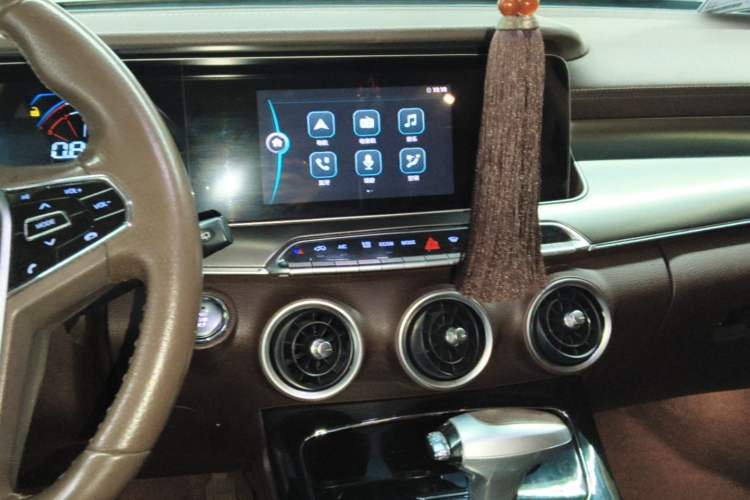 Used Leopaard Mattu 2018 1.6T GDI DCT Elite Model Audio And AC Panel