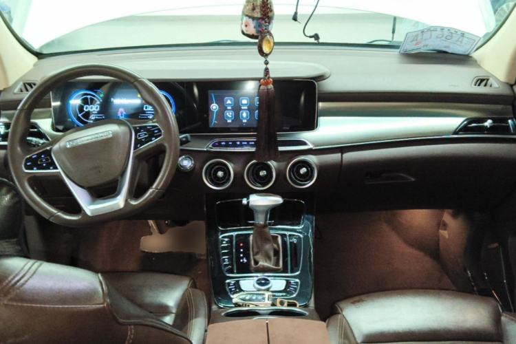 Used Leopaard Mattu 2018 1.6T GDI DCT Elite Model Center Console