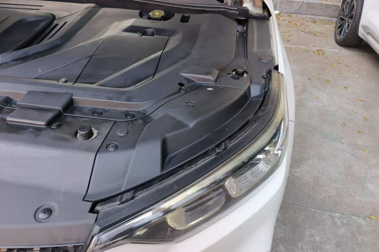Used Leopaard Mattu 2018 1.6T GDI DCT Prestige Model Engine Bay Left