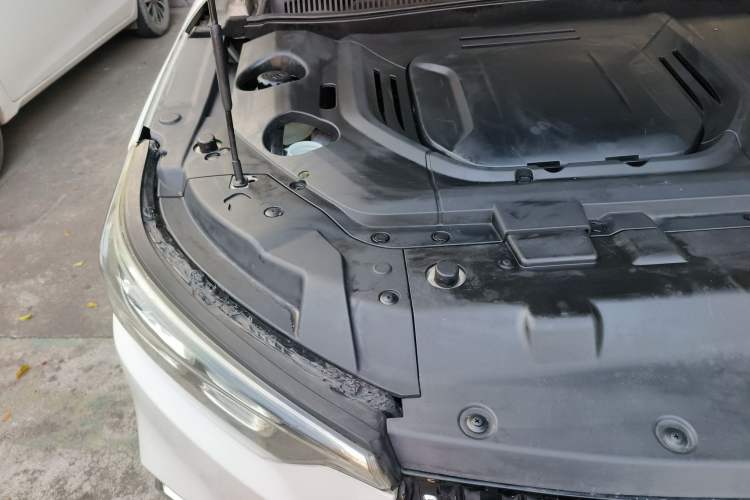 Used Leopaard Mattu 2018 1.6T GDI DCT Prestige Model Engine Bay Right