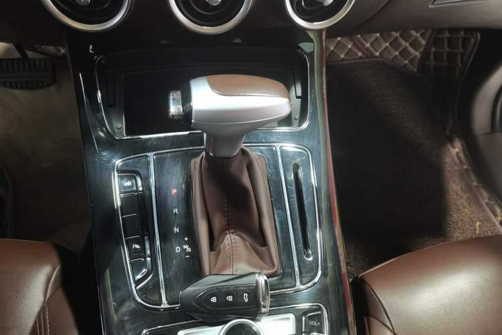 Used Leopaard Mattu 2018 1.6T GDI DCT Luxury Model Gear Lever