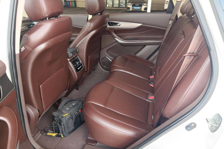 Used Leopaard Mattu 2018 1.6T GDI DCT Elite Model Interior 4