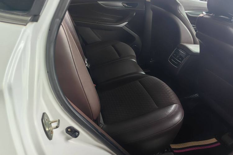 Used Leopaard Mattu 2018 1.6T GDI DCT Comfort Model Interior 6