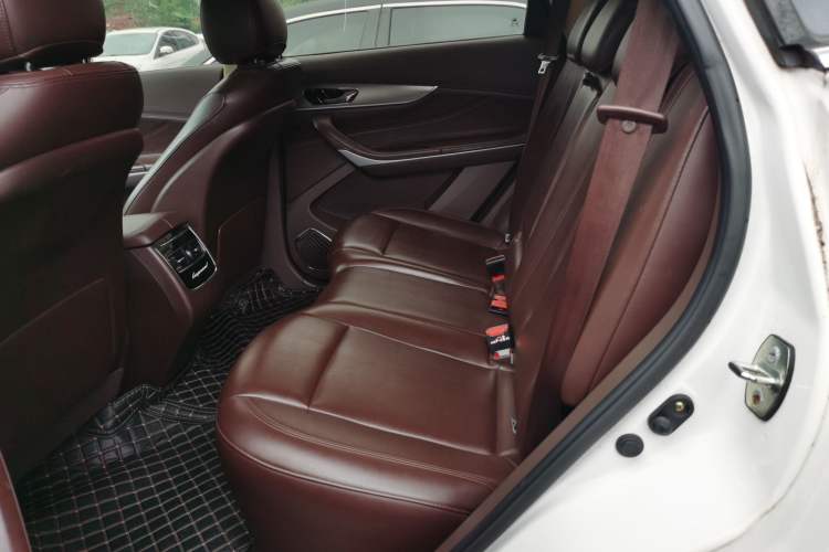 Used Leopaard Mattu 2018 1.6T GDI DCT Elite Model Left Rear Seat