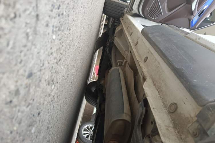 Used Leopaard Mattu 2018 1.6T GDI DCT Prestige Model Left Side Sill