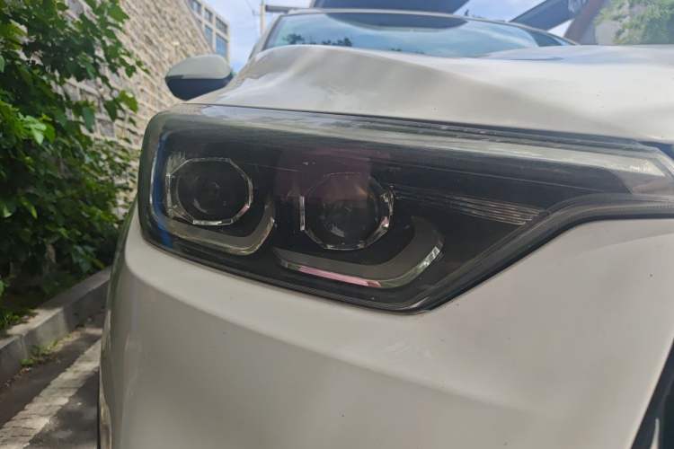 Used Leopaard Mattu 2018 1.6T GDI DCT Elite Model Right Front Headlight
