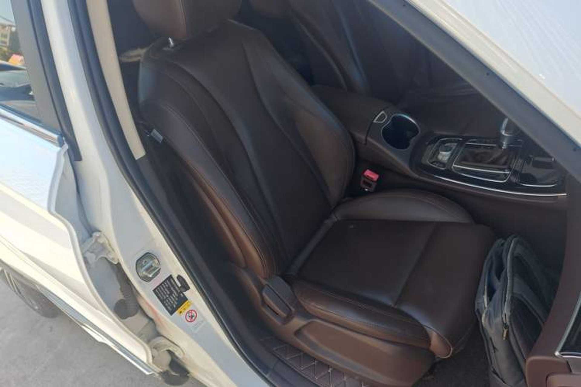 Used Leopaard Mattu 2018 1.6T GDI DCT Elite Model Right Front Seat