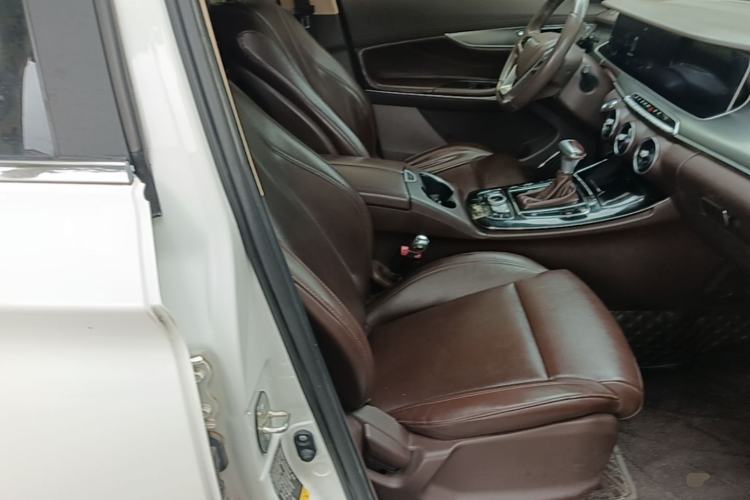 Used Leopaard Mattu 2018 1.6T GDI DCT Luxury Model Right Front Seat