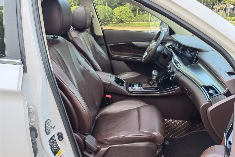 Used Leopaard Mattu 2018 1.6T GDI DCT Elite Model Right Front Seat