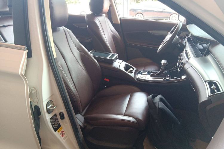 Used Leopaard Mattu 2018 1.6T GDI DCT Elite Model Right Front Seat