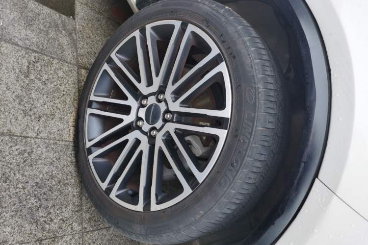 Used Leopaard Mattu 2018 1.6T GDI DCT Elite Model Right Front Wheel Hub