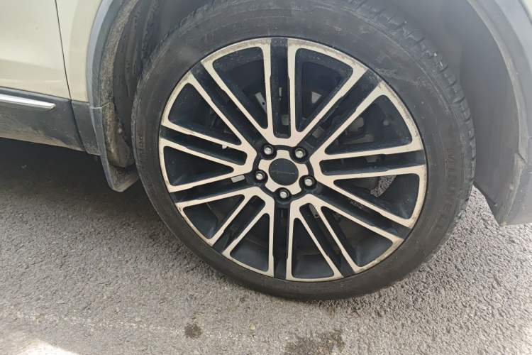 Used Leopaard Mattu 2018 1.6T GDI DCT Elite Model Right Front Wheel Hub
