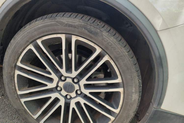 Used Leopaard Mattu 2018 1.6T GDI DCT Elite Model Right Front Wheel Hub