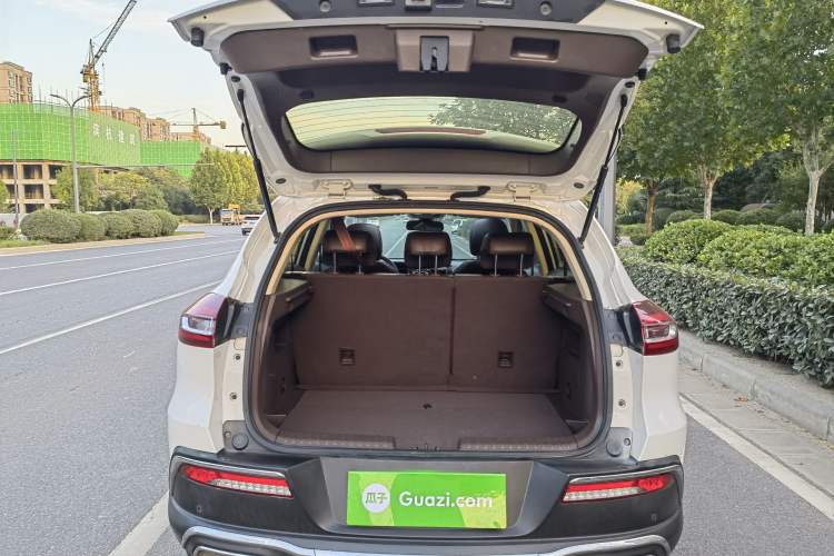 Used Leopaard Mattu 2018 1.6T GDI DCT Elite Model Trunk
