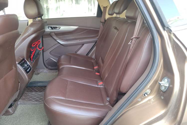 Used Leopaard Mattu 2018 1.6T GDI DCT Elite Model Left Rear Seat