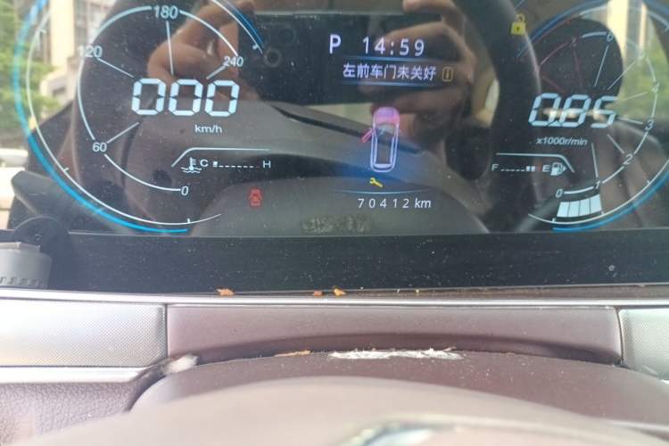 Used Leopaard Mattu 2018 1.6T GDI DCT Prestige Model Odometer Close Up