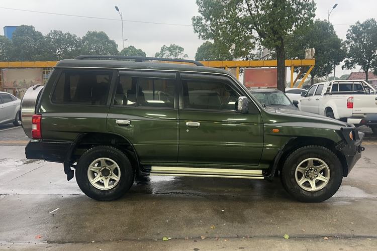 Used Leopaard Q6 2016 2.4L Manual 4x4 All-Terrain Edition Exterior 2