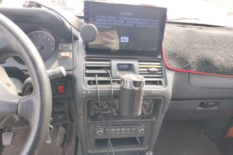 Used Leopaard Q6 2014 2.4L Four-Wheel Drive Version Audio And AC Panel