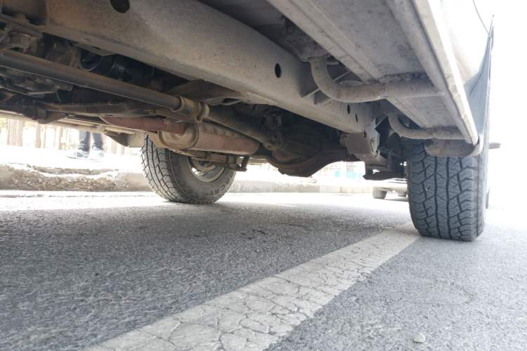 Used Leopaard Q6 2014 2.4L Four-Wheel Drive Version Chassis Rear Left
