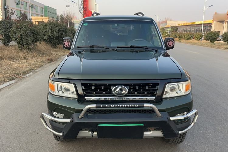 Used Leopaard Q6 2014 2.4L Two-Wheel Drive Version Exterior 1