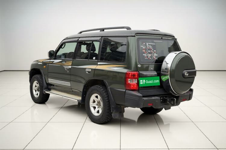 Used Leopaard Q6 2014 2.4L Four-Wheel Drive Version Exterior 2