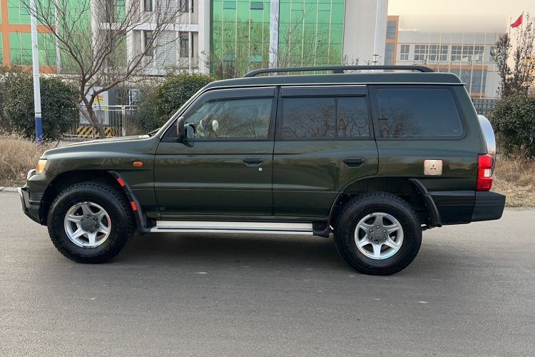 Used Leopaard Q6 2014 2.4L Two-Wheel Drive Version Exterior 7