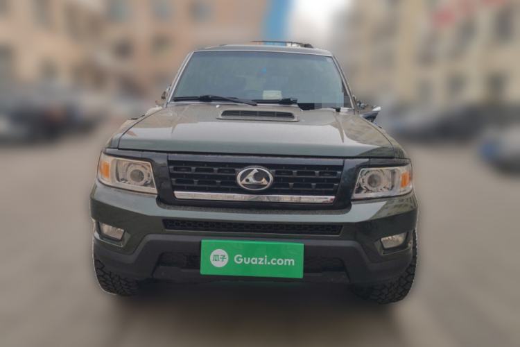 Used Leopaard Q6 2014 2.4L Two-Wheel Drive Version Front