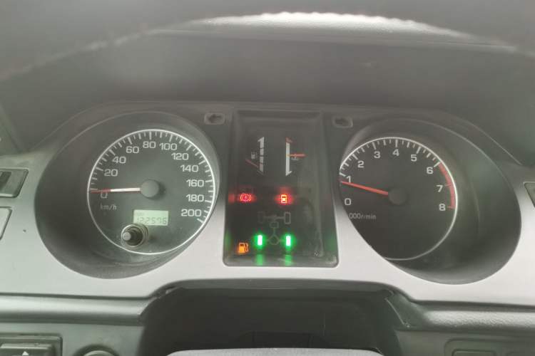 Used Leopaard Q6 2014 2.4L Four-Wheel Drive Version Instrument Cluster