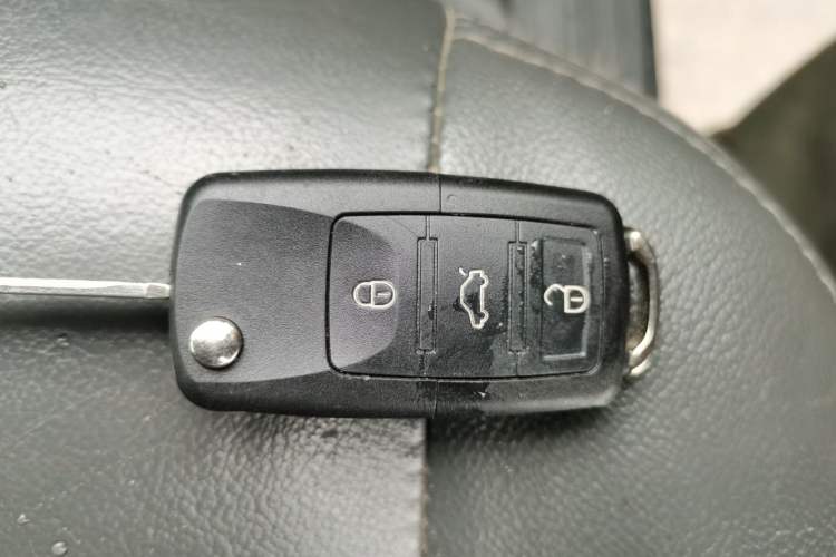 Used Leopaard Q6 2014 2.4L Four-Wheel Drive Version Interior 1
