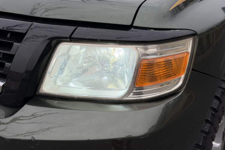 Used Leopaard Q6 2014 2.4L Four-Wheel Drive Version Left Front Headlight