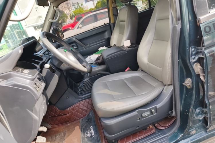 Used Leopaard Q6 2014 2.4L Four-Wheel Drive Version Left Front Seat