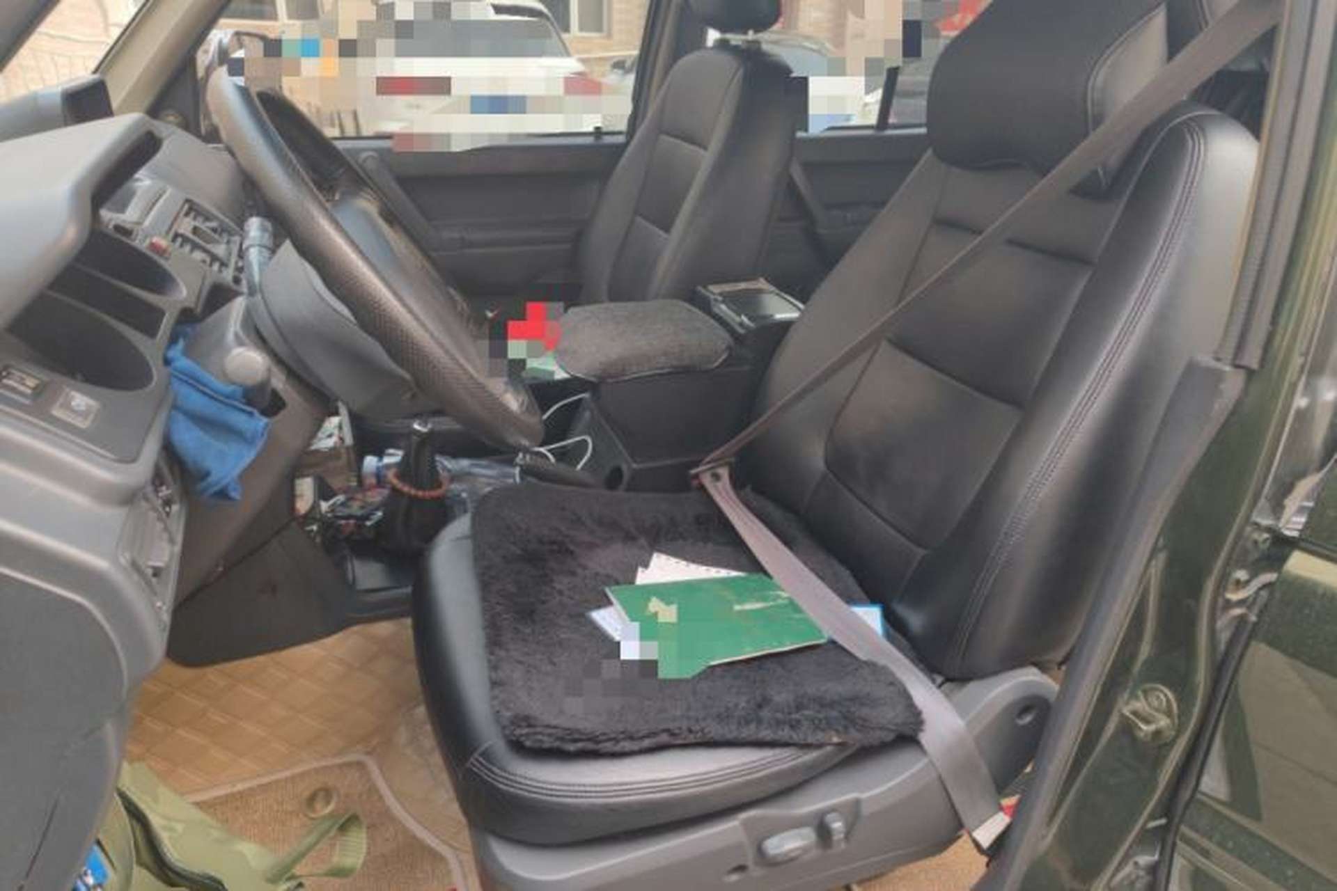 Used Leopaard Q6 2014 2.4L Two-Wheel Drive Version Left Front Seat