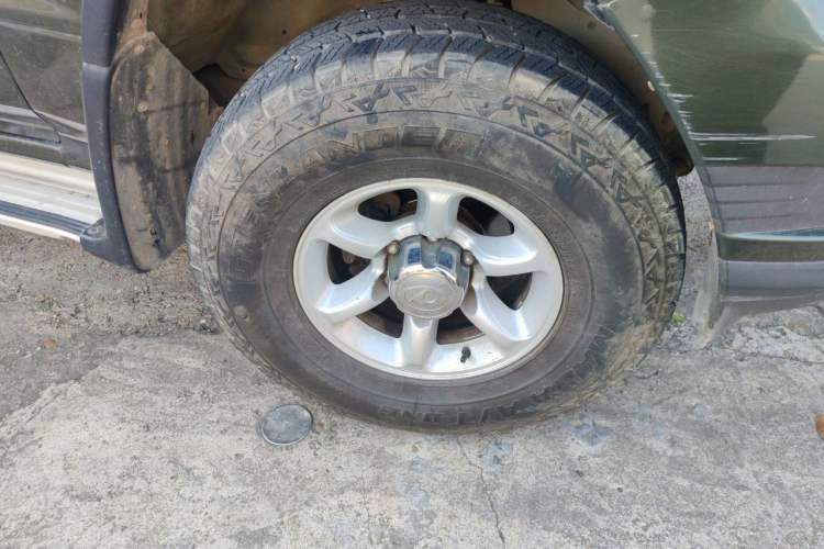 Used Leopaard Q6 2014 2.4L Two-Wheel Drive Version Right Front Wheel Hub