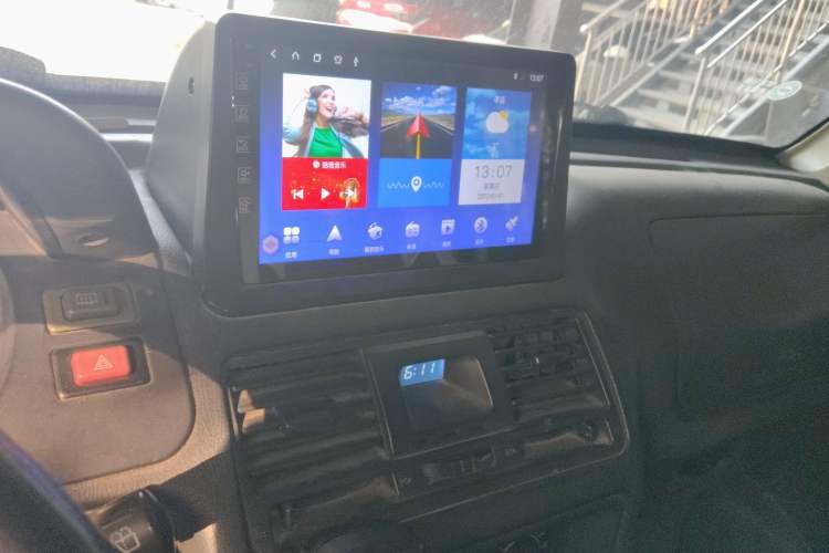 Used Leopaard Q6 2014 2.4L Four-Wheel Drive Version Audio And AC Panel