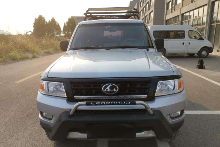Used Leopaard Q6 2014 2.4L Four-Wheel Drive Version Front