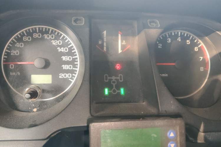 Used Leopaard Q6 2014 2.4L Four-Wheel Drive Version Instrument Cluster