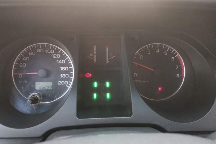 Used Leopaard Q6 2014 2.4L Four-Wheel Drive Version Instrument Cluster
