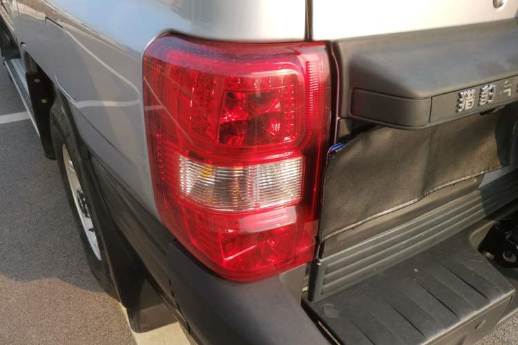 Used Leopaard Q6 2014 2.4L Four-Wheel Drive Version Left Rear Taillight