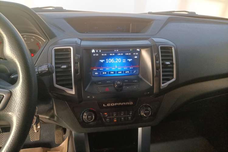 Used Leopaard Q6 2015 2.4L Manual 4x4 Excellence Edition Audio And AC Panel