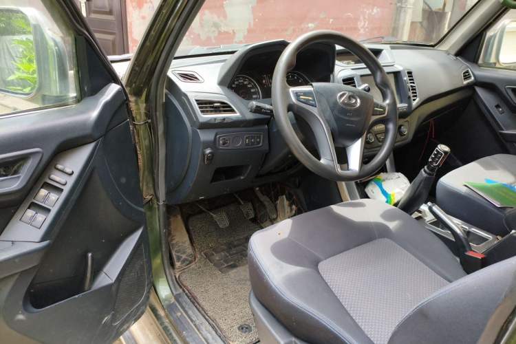 Used Leopaard Q6 2015 2.4L Manual Two-Wheel-Drive Elite Model Driver Seat