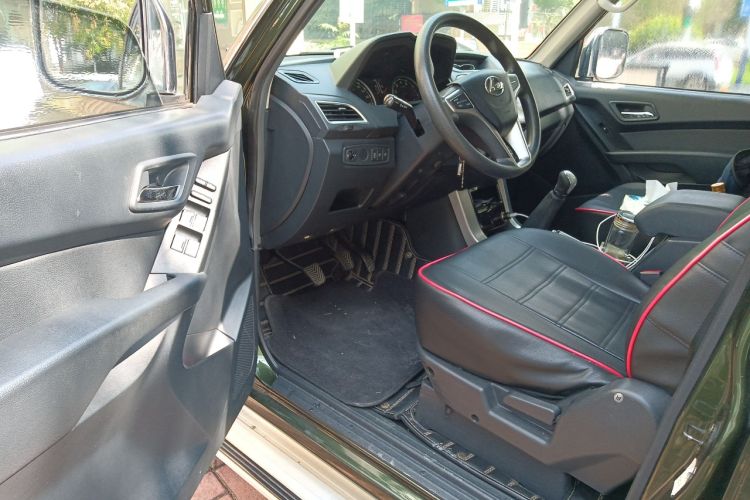 Used Leopaard Q6 2015 2.4L Manual Two-Wheel-Drive Elite Model Driver Seat