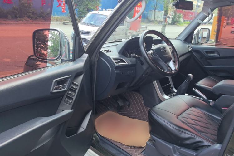 Used Leopaard Q6 2015 2.4L Manual Two-Wheel-Drive Elite Model Driver Seat