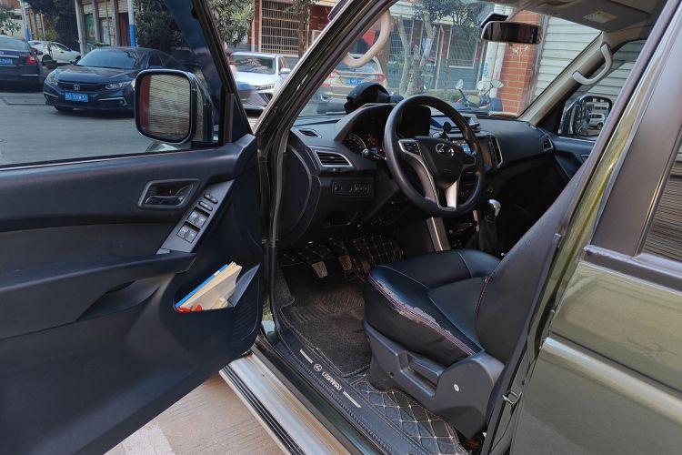 Used Leopaard Q6 2015 2.4L Manual 4x4 Excellence Edition Driver Seat